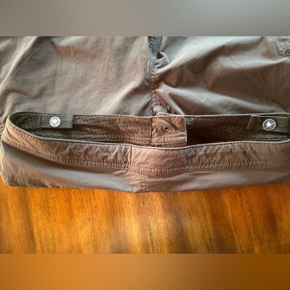 LL Bean Hiking/Outdoor Capri Pants Size 12 Reg. - Picture 5 of 7